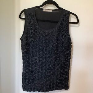 MELANIE LYNE: Black Shell (Rose Details)